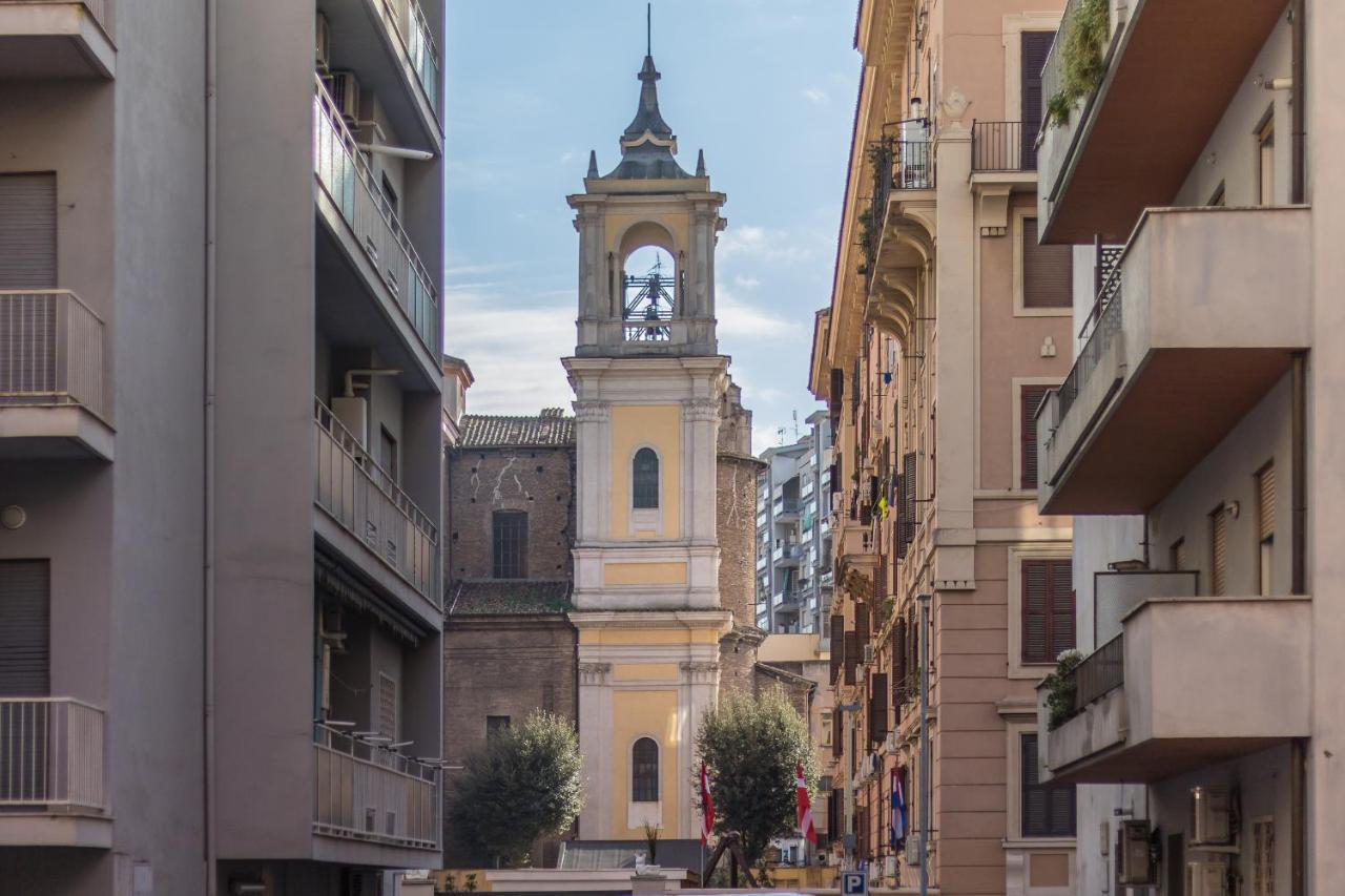 Vaticano San Pietro Apartment, Rome